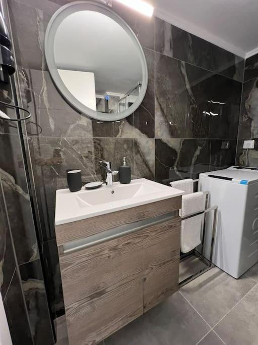 Luxury Apartment Near Acropolis Athene Buitenkant foto
